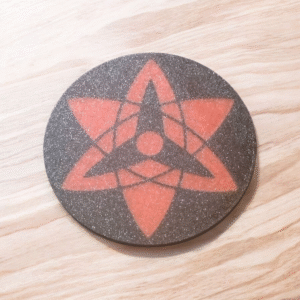 Posa Vaso Mangekyou Sharingan Sasuke