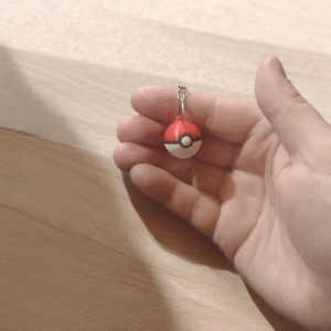Llavero Pokebola en Mano
